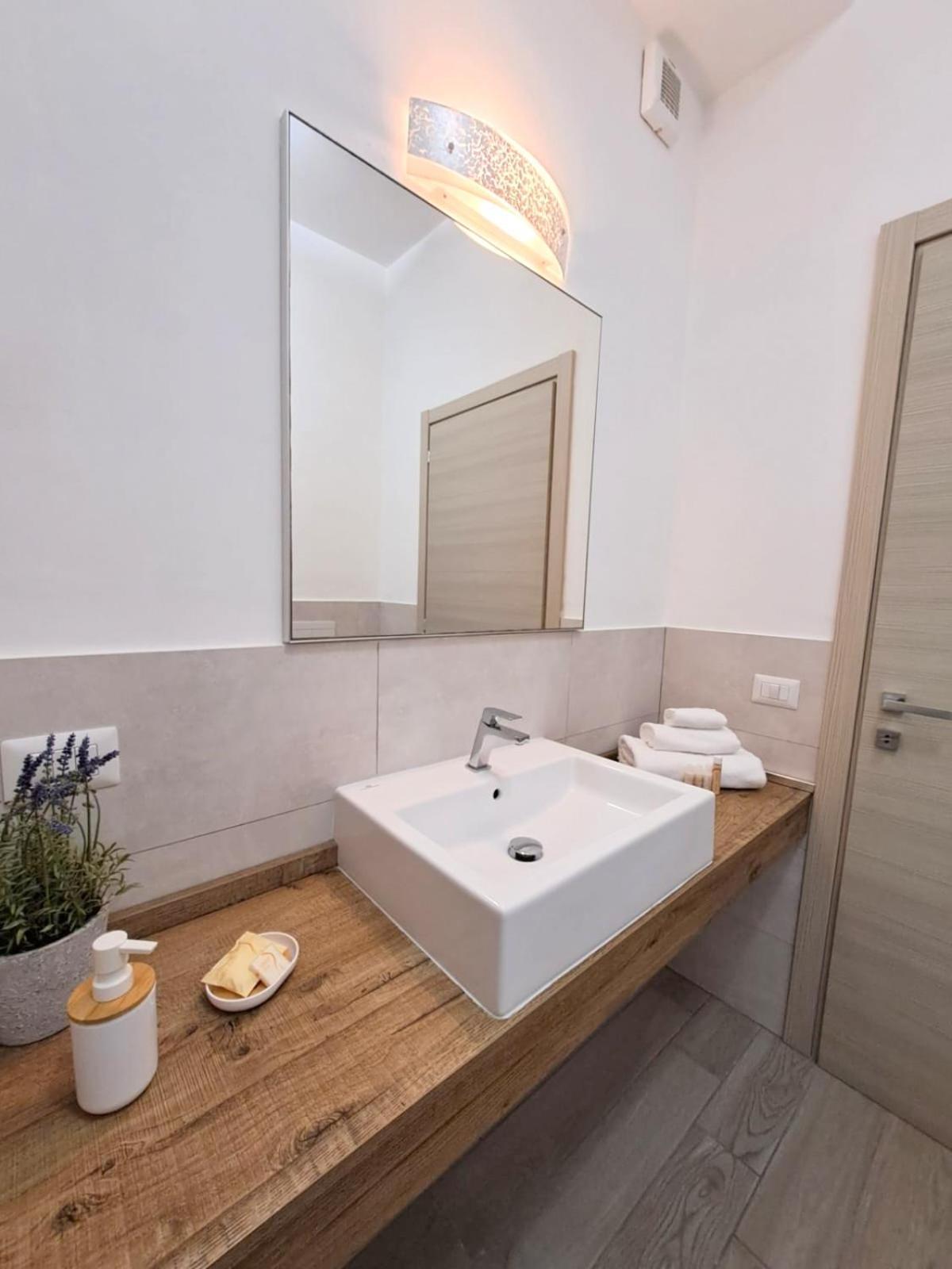Ajana Rooms By Accomodo Cagliari Exterior foto